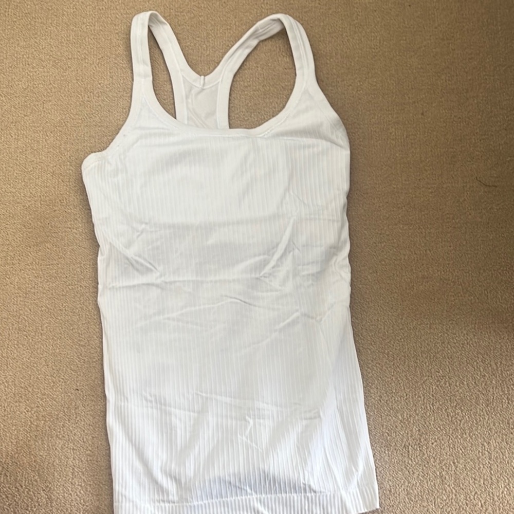 Lululemon ebb to street tank